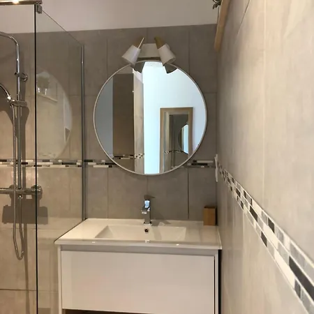 Oda ve Kahvaltı Au La Pree 3*