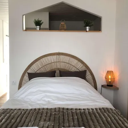 Oda ve Kahvaltı Au La Pree 3*